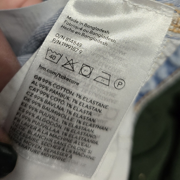 &Denim by H&M High Waist Slim Straight Jeans, 90s, Light Destructed Wash, EUC! - Picture 11 of 11